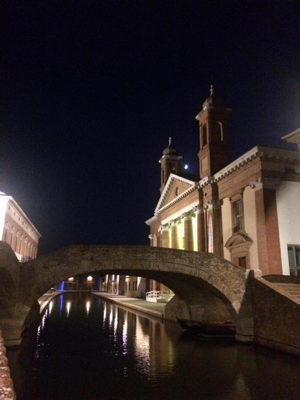 Hotel Al Pasarat Comacchio Exterior foto
